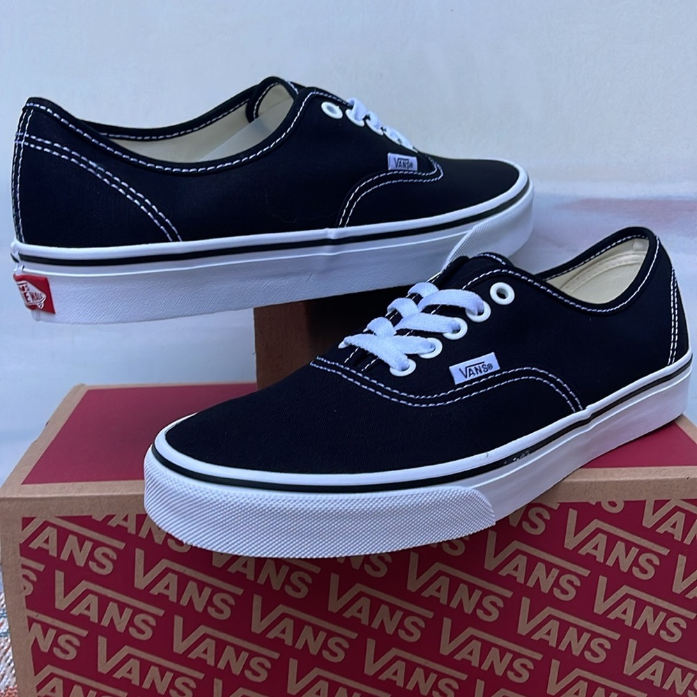 Vans Men’s Authentic Black
VN000EE3BLK Sneakers